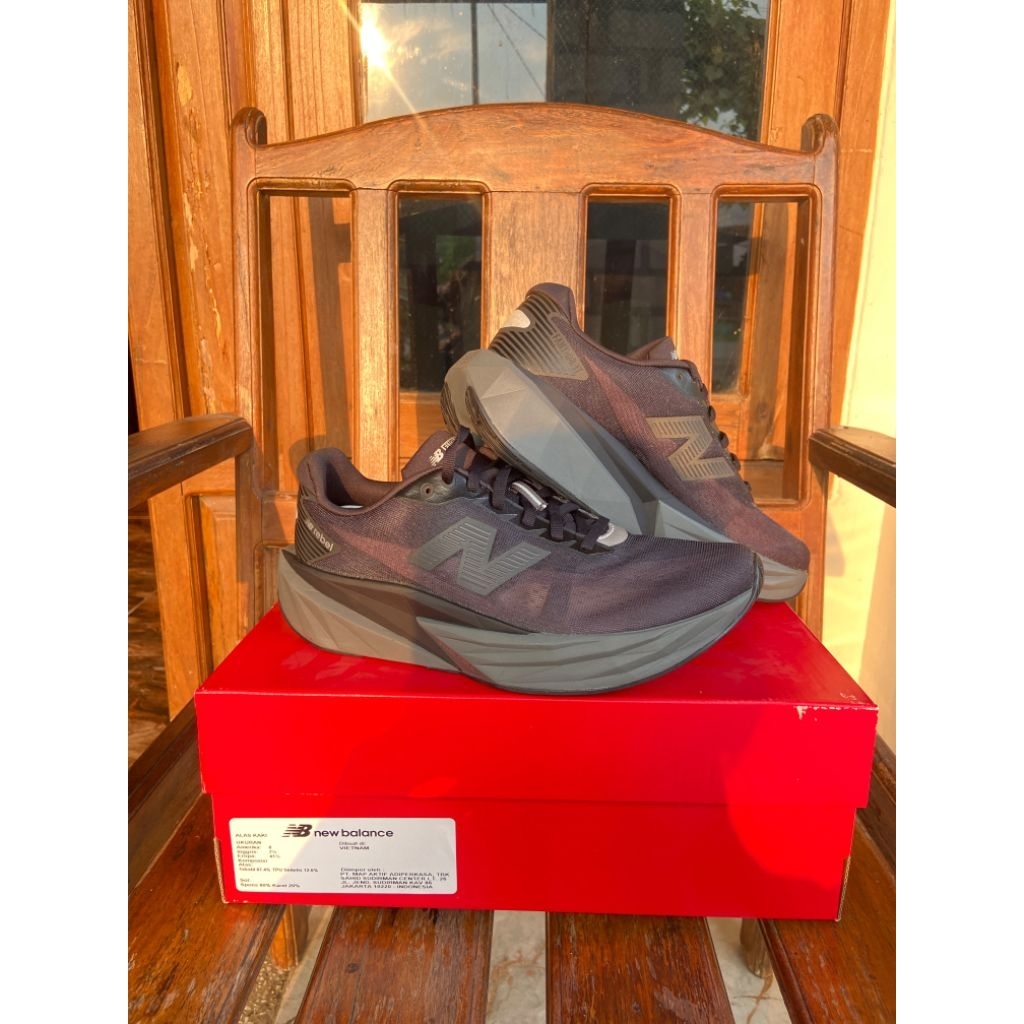 New Balance Fuelcell Rebel V5 original