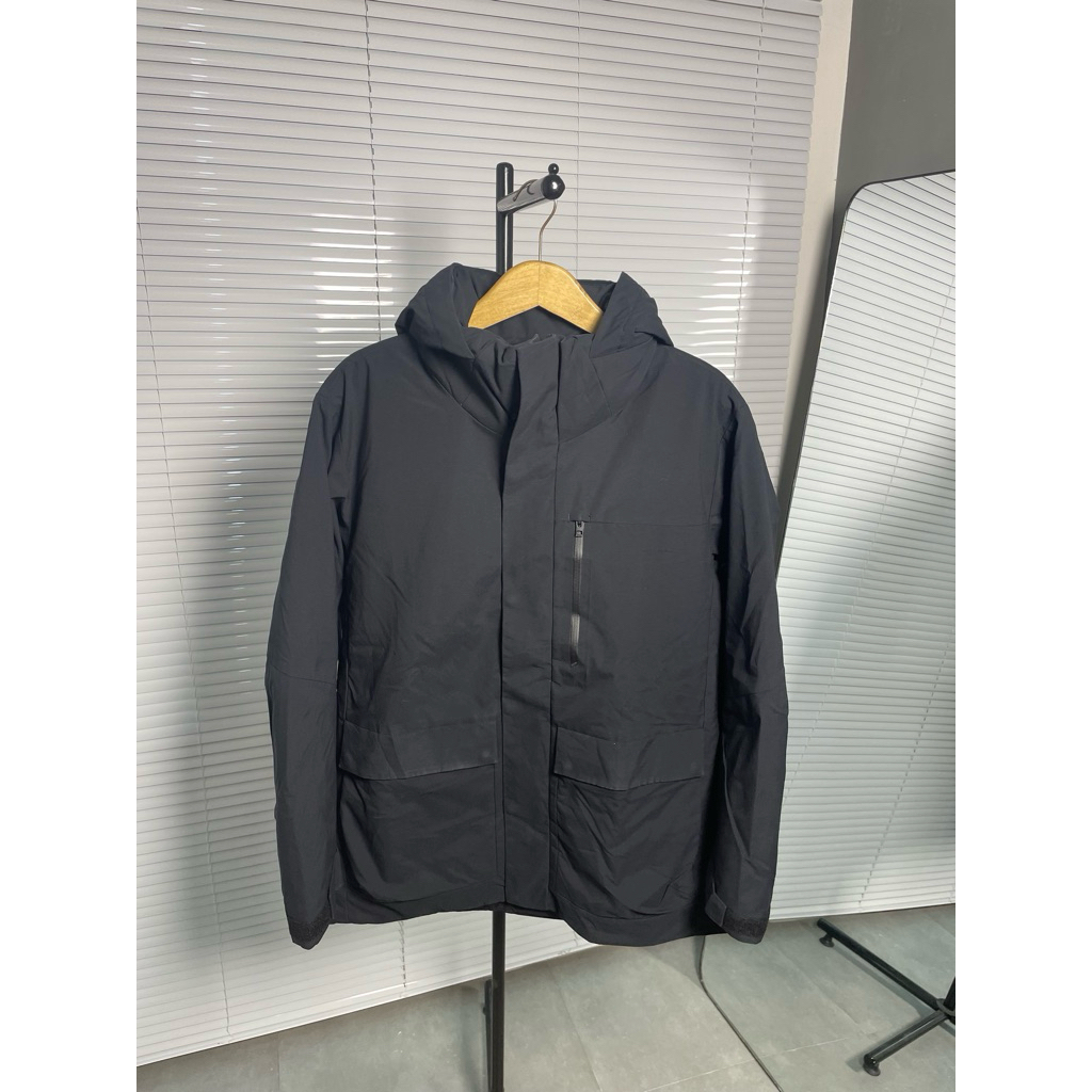 UNIQLO Hybrid Down Jacket