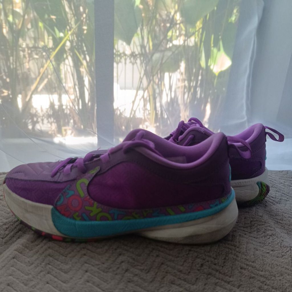 giannis freak 5 GS sepatu basket anak second 36,5