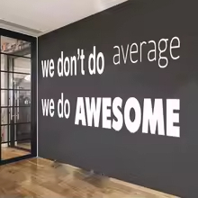 Stiker Dinding Kantor Besar dengan Kutipan Inspiratif tentang Kerja Sama Tim: Kita Tidak Menjadi Bia
