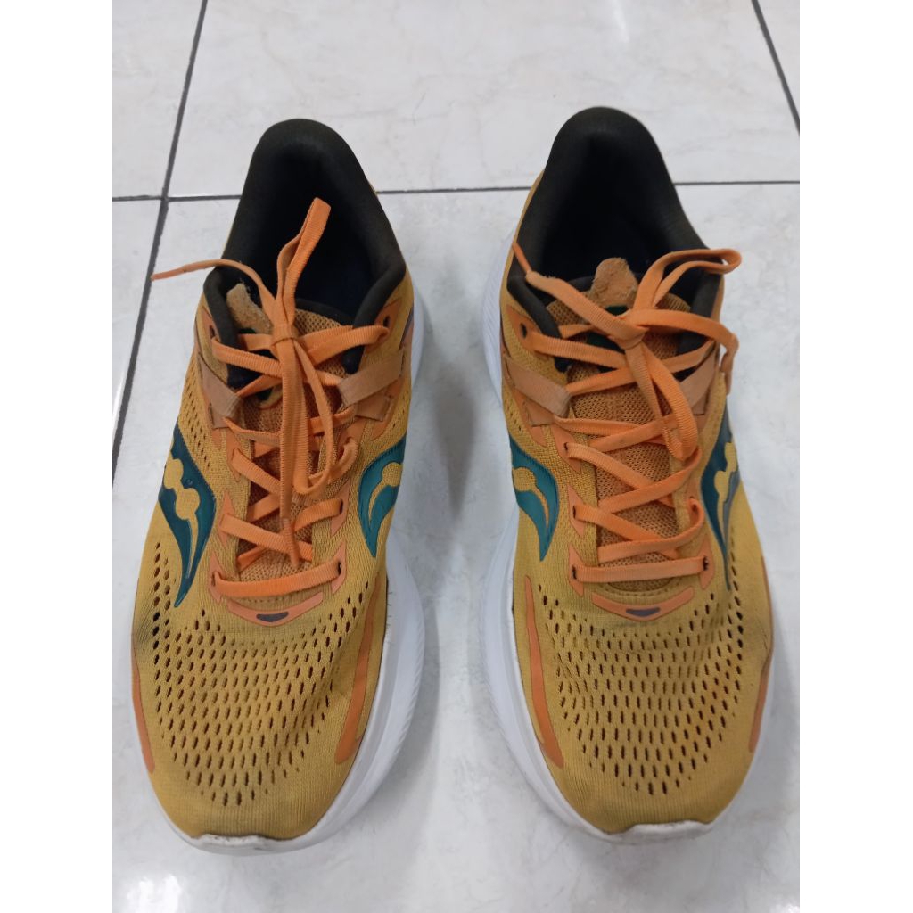Sepatu Saucony Ride 15