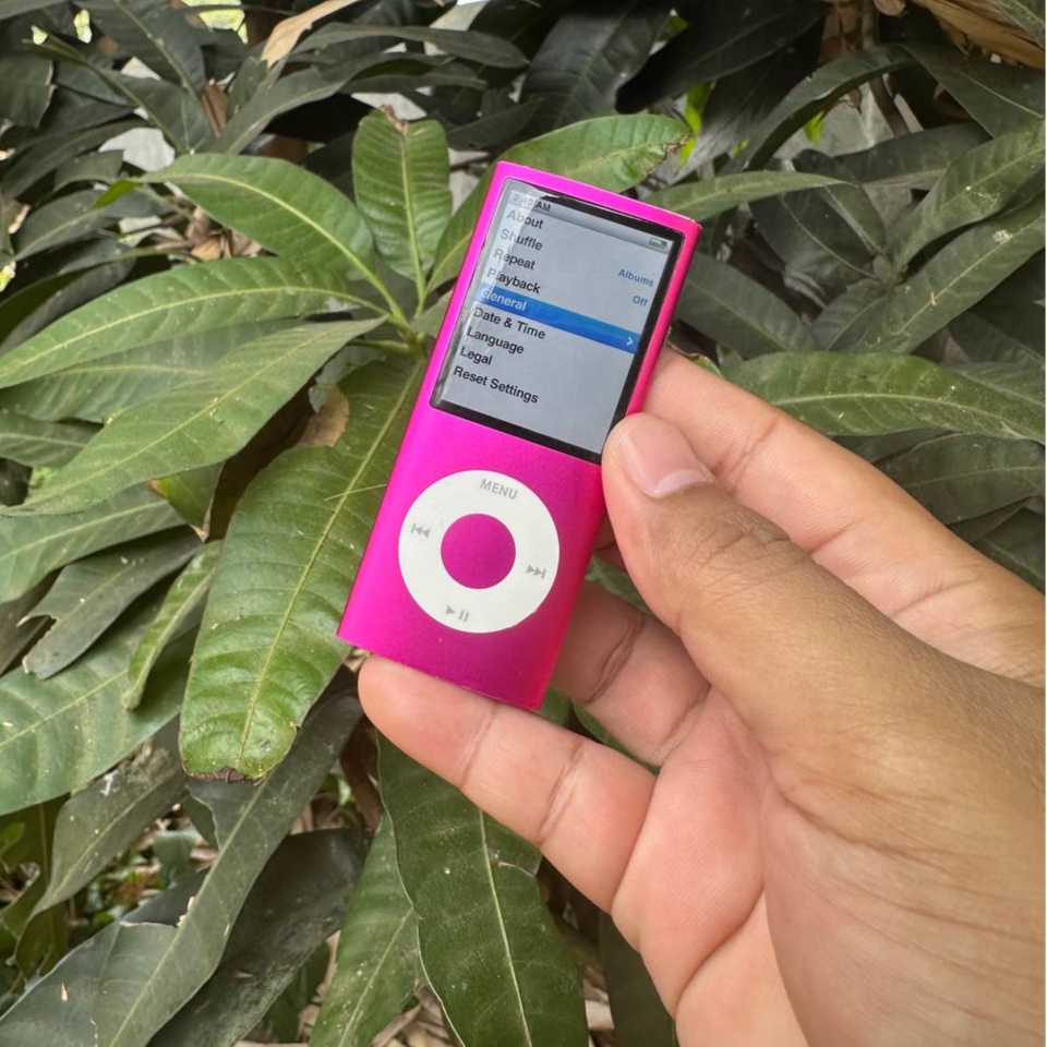 iPod Nano 4th generation 8GB Pink