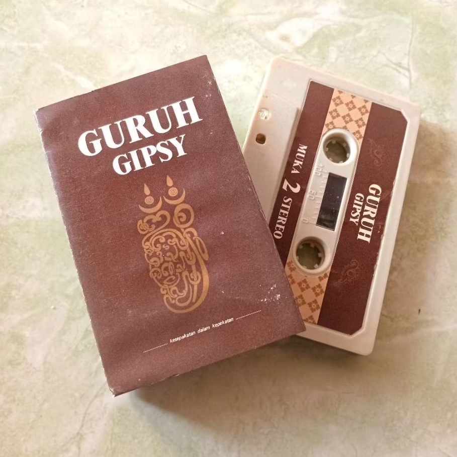 Kaset Langka GURUH GIPSY Kesepakatan Dalam Kepekatan
