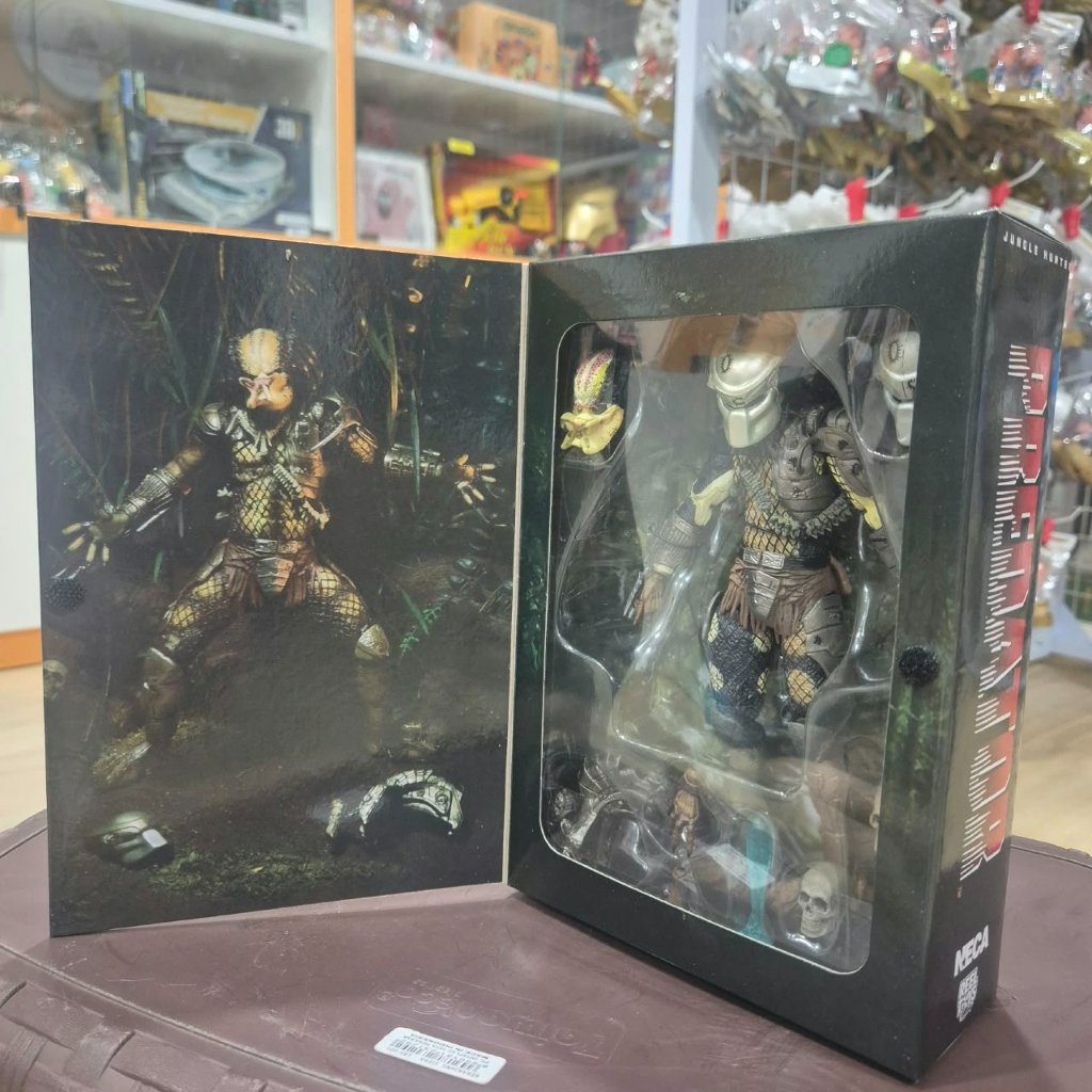 NECA Predator Figure