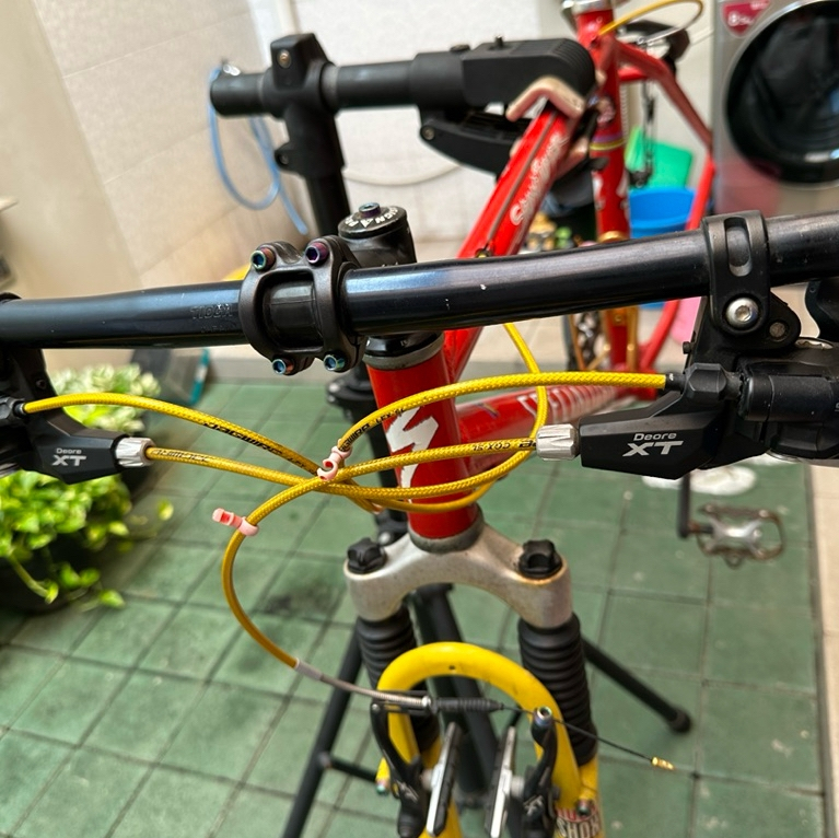 Brake Shifter XT M770 3x9speed
