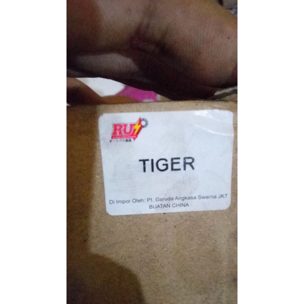 boring Tiger merk RUY
