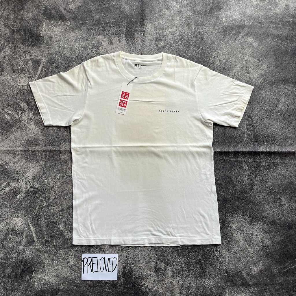 Tshirt Uniqlo UT x Ultraman Space Dinosaur Kaos Putih ukuran L