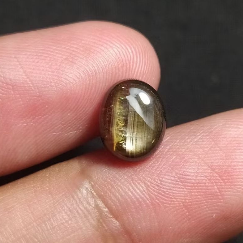Bangsing Brahma // natural black star sapphire // safir hitam berserat merah // safir kristal // ser