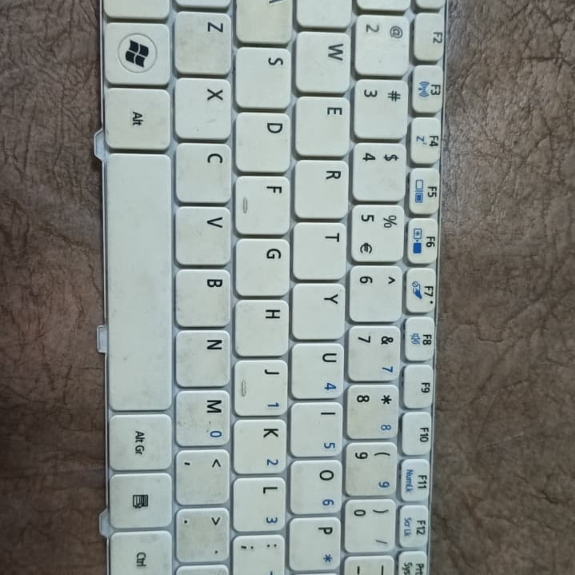 Keyboard Acer Aspire One D255 D257 D260 D270 532 532H 522 533 Happy Happy 2 PK130D34B00 NSK-AS61D 9Z