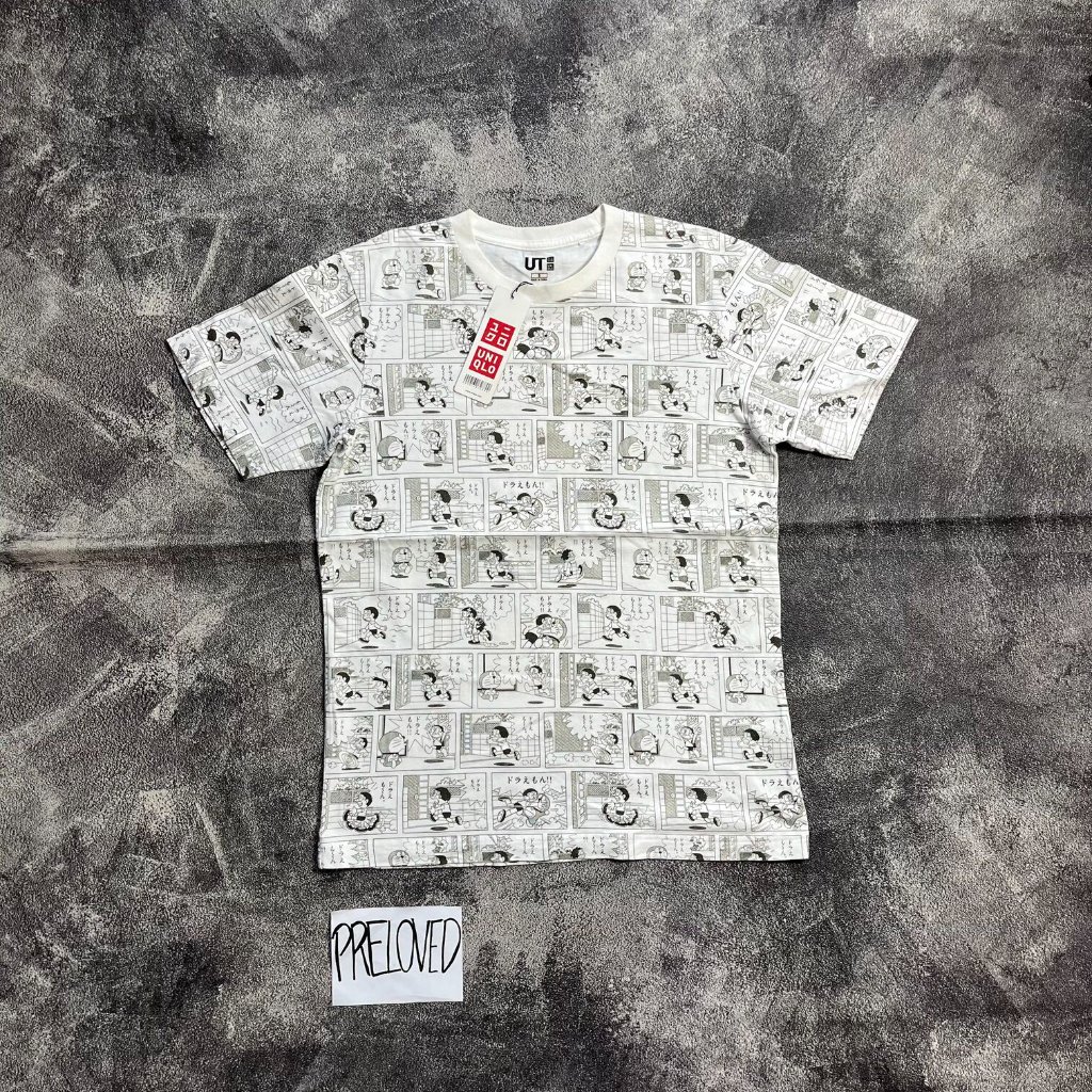Tshirt Uniqlo UT x Doraemon Full Print Kaos Putih ukuran S