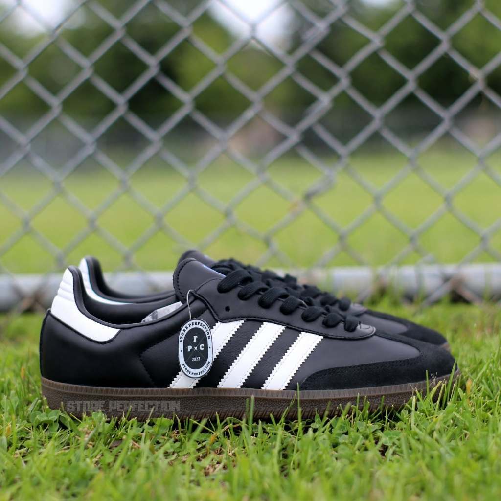 Sepatu Kasual Samba White Black Gum Sneakers