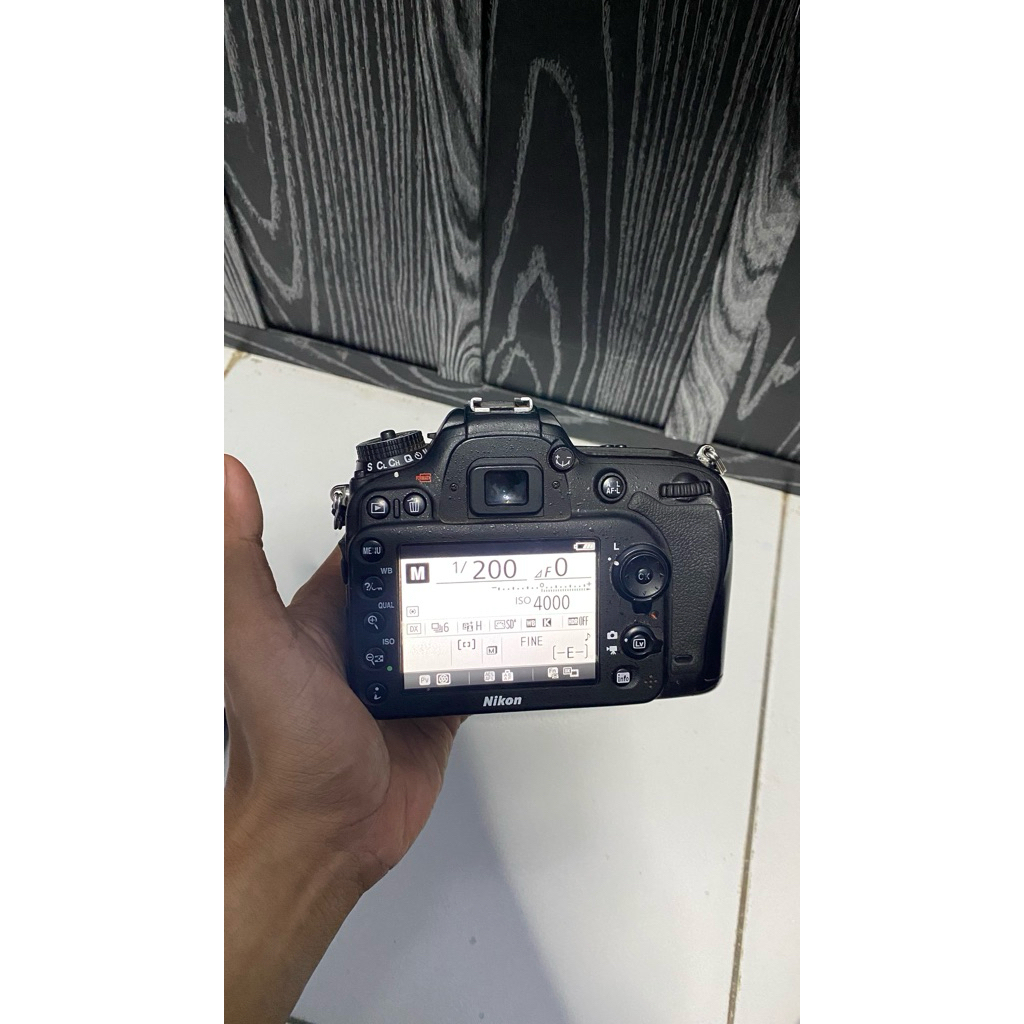 Nikon D7200