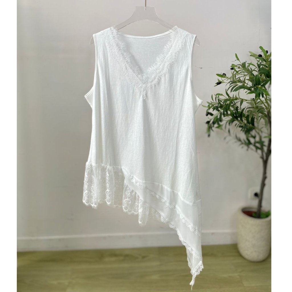 READY STOCK - DAVINA TOP