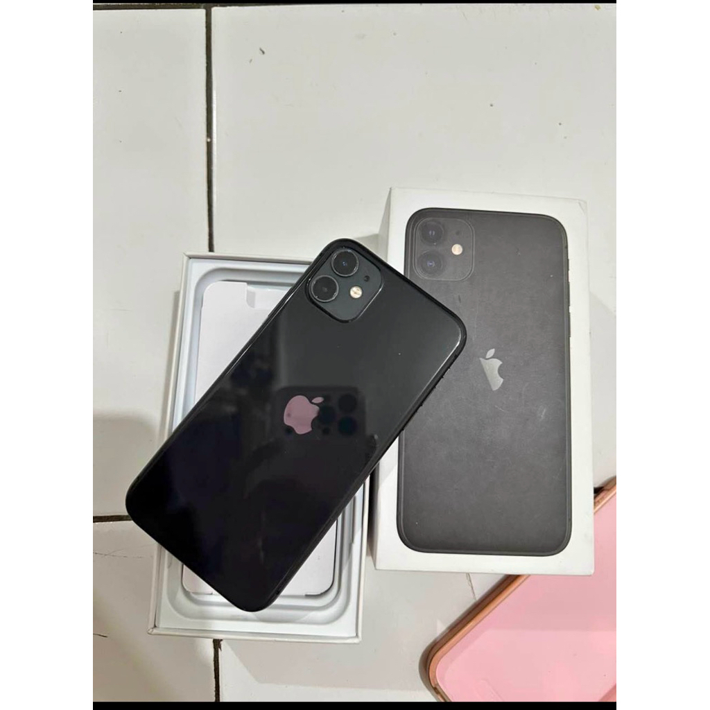 Iphone 11 128GB Hitam Seken