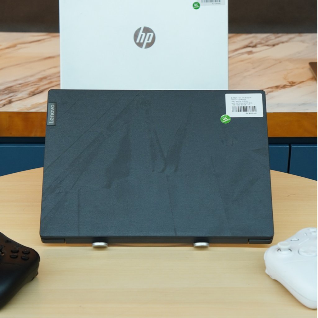 LENOVO V14-ADA AMD RYZEN 3 3250U 4 GB SSD 256GB (B09024)
