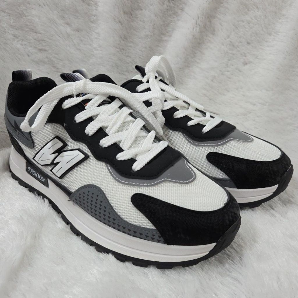 Sepatu sport dewasa laki laki perempuan S016