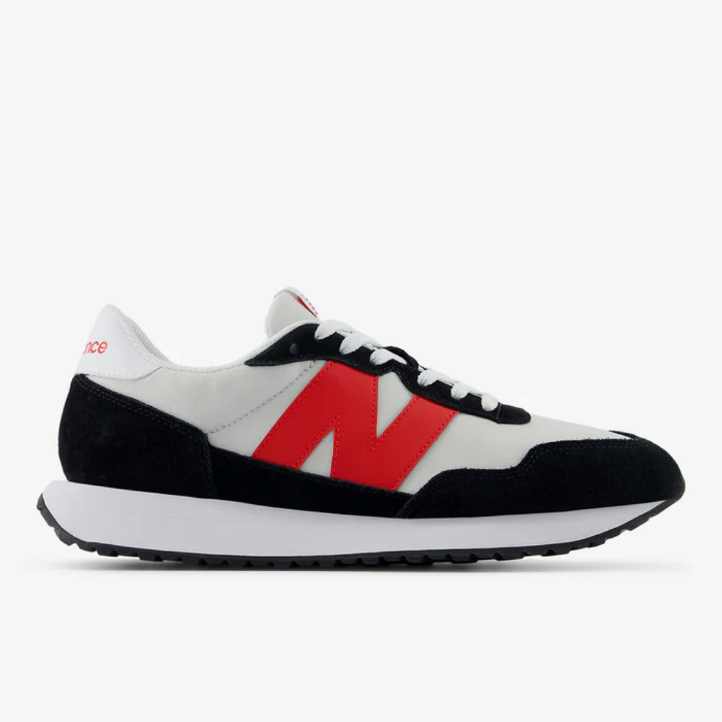 Sepatu Sneakers Pria NWBC 237 Black Red Original MS237MCR