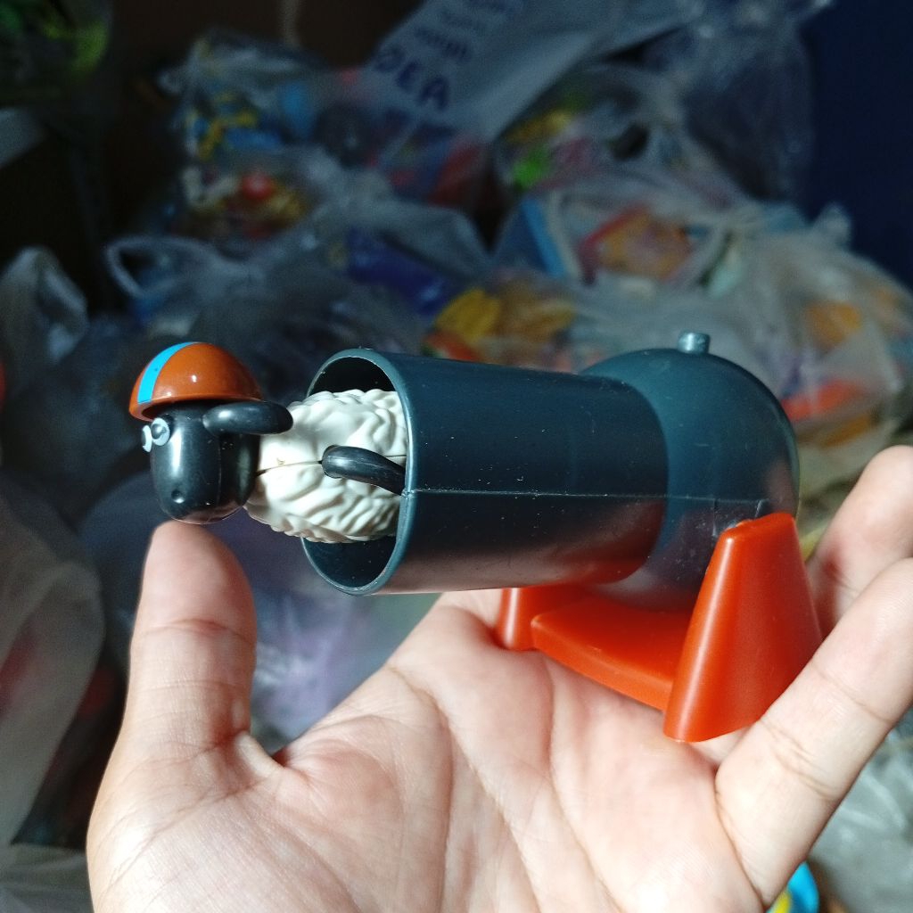 kfc toys chaki meal shaun the sheep meriam