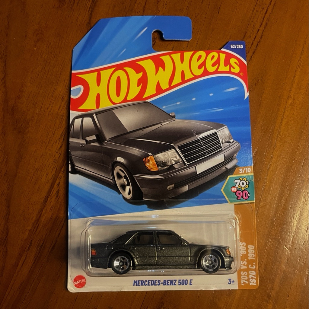 Hot Wheels Mercedes-Benz 500 E