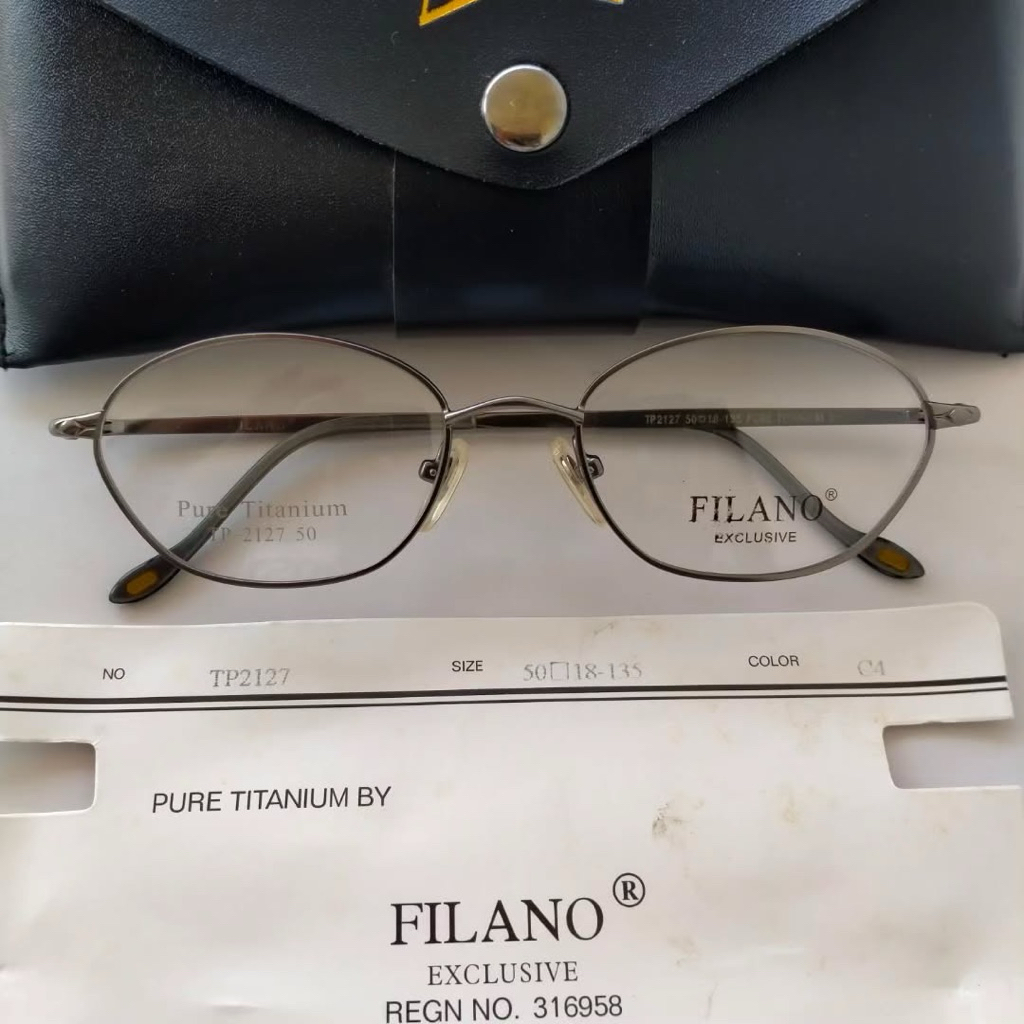 Vintage sunglasses 80s/Vintage Frame Brand: FILANO EXCLUSIVE Size: 50-18-135mm PURE TITANIUM Vintage