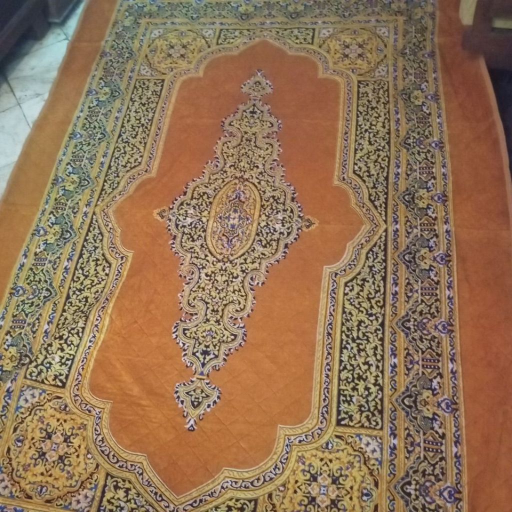 Preloved Hambal Lipat/Karpet/Permadani 2,5m x 1,5m