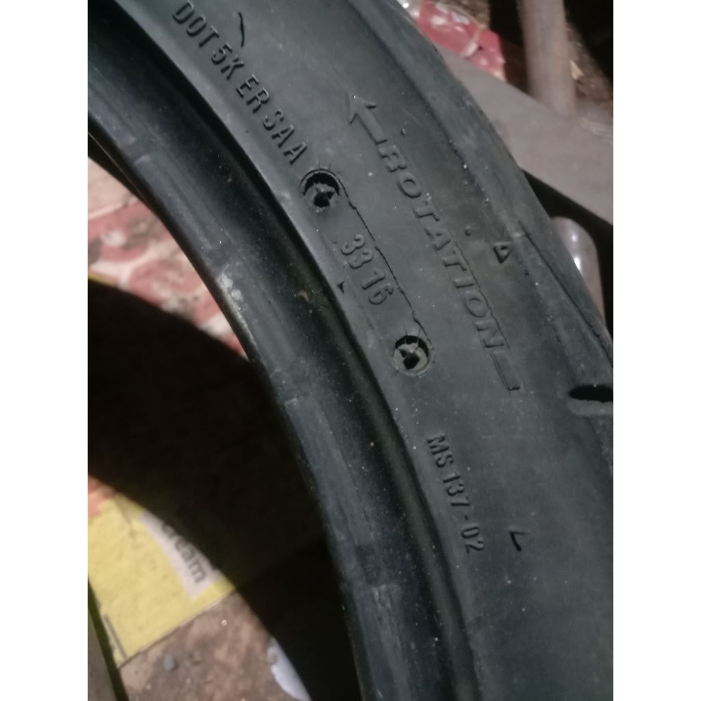 BAN TUBELLESS 100/70-17