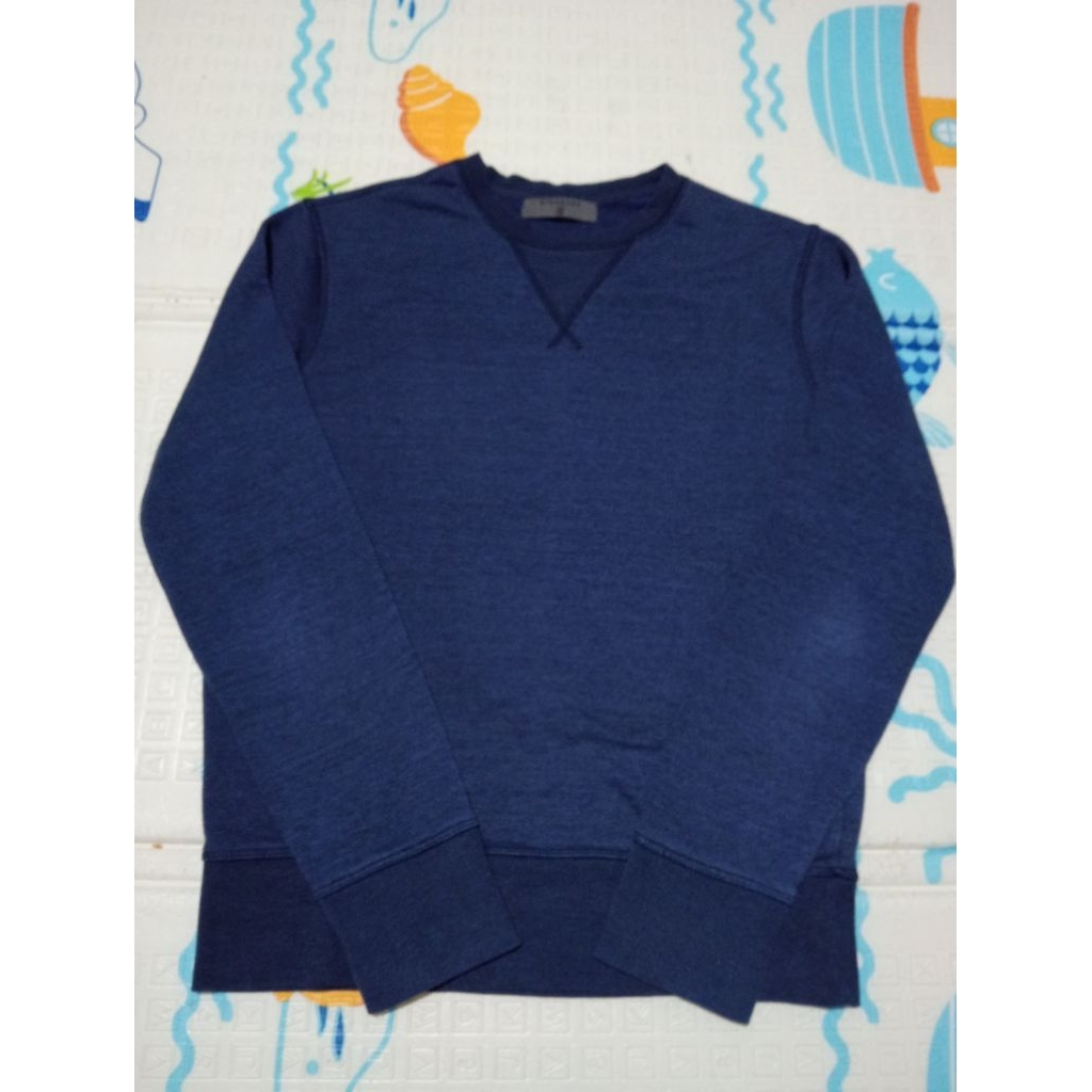 CN Sweater Crewneck Giordano bekas second preloved