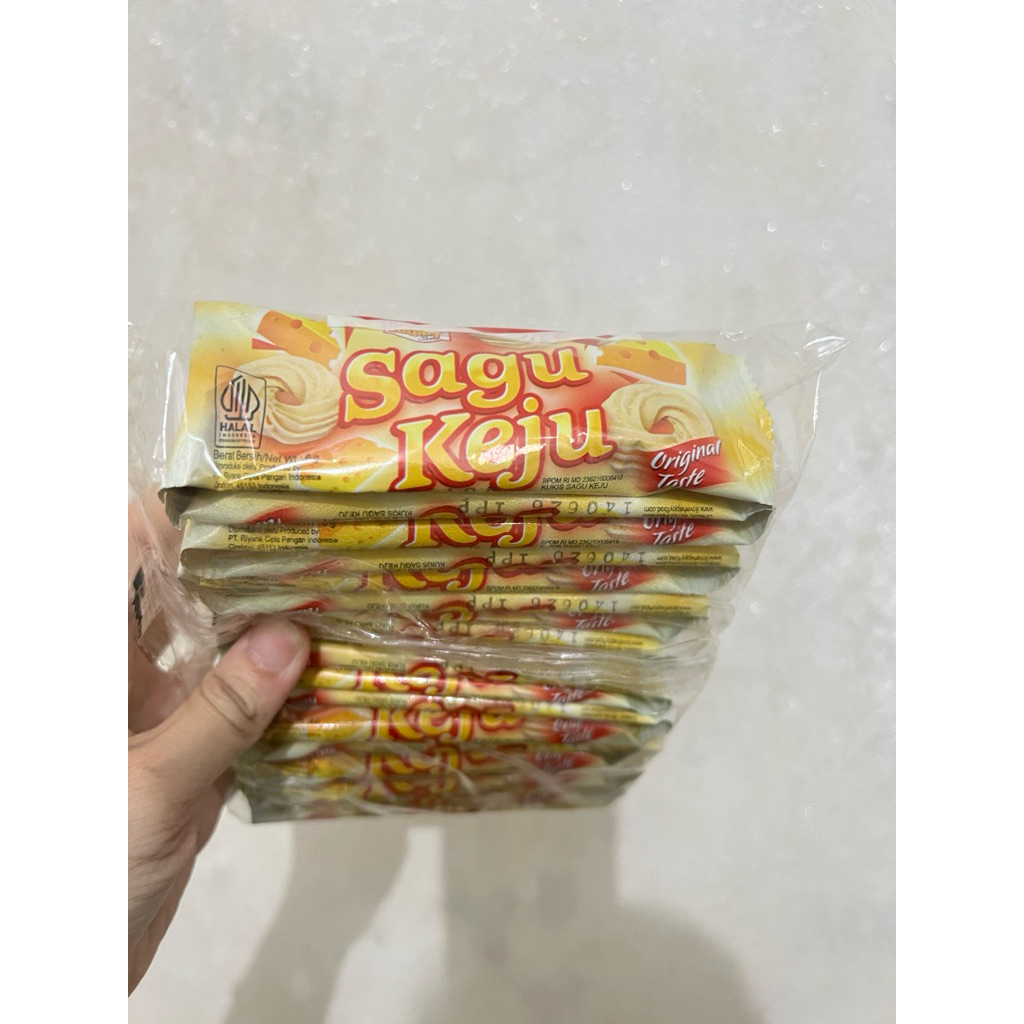 

Happy time sagu keju 1 pack isi 20 bungkus