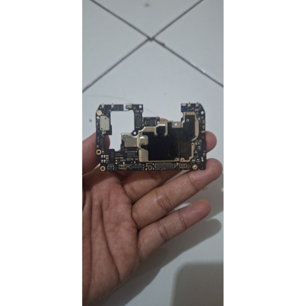 mesin poco f4 8/256 ex resmi..