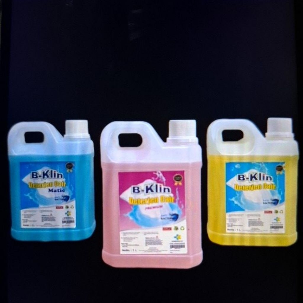 B-Klin sabun Baju Deterjen Cair foam B-Klin 1Liter