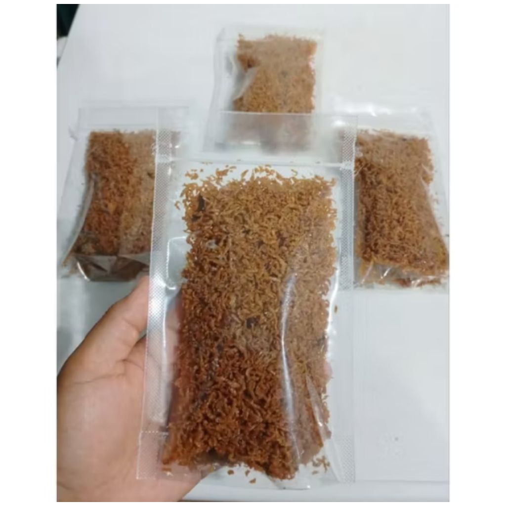 

rinuak goreng ikan khas dari danau Maninjau sumatra barat