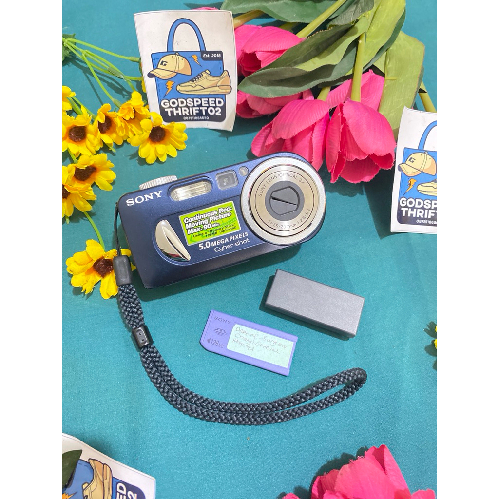 Camera Digital Sony CyberShot DSC-P10 Navy series 5.0 MegaPixels 3x Optical Zoom