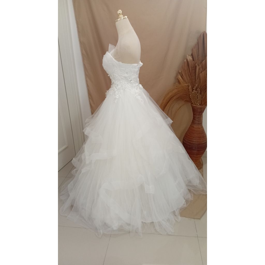 sewa gaun pengantin-sewa wedding dress- sewa baju pengantin