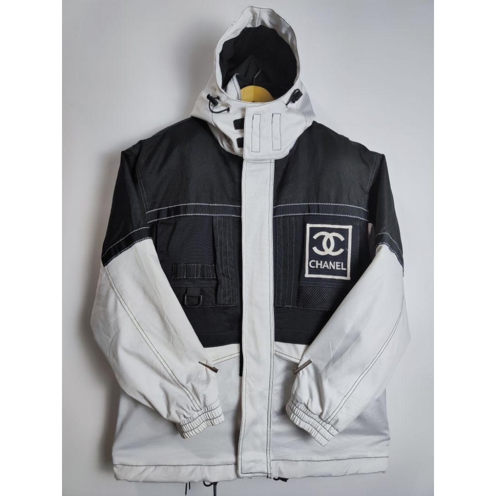 CHANEL VINTAGE BIG LOGO BORDIR