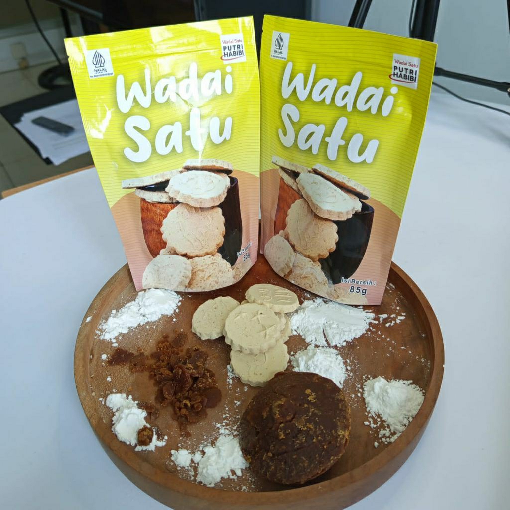 

WADAI SATU PUTRI HABIBI KHAS KALIMANTAN TIMUR