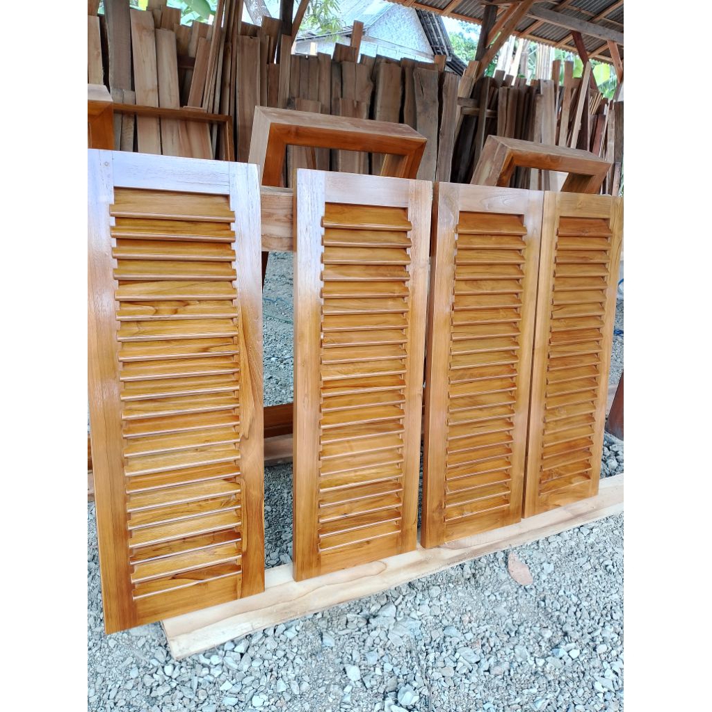 JENDELA KUSEN KAYU JATI ASLI