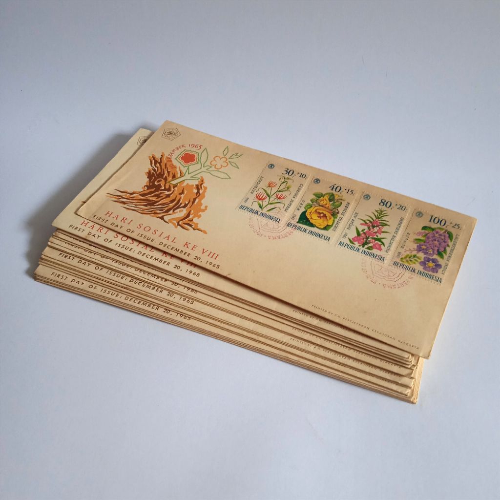 

Antik Vintage Perangko Amal Sampul Hari Pertama Hari Sosial Ke VIII Terbit 20 Desember 1965 Utuh Layak Koleksi