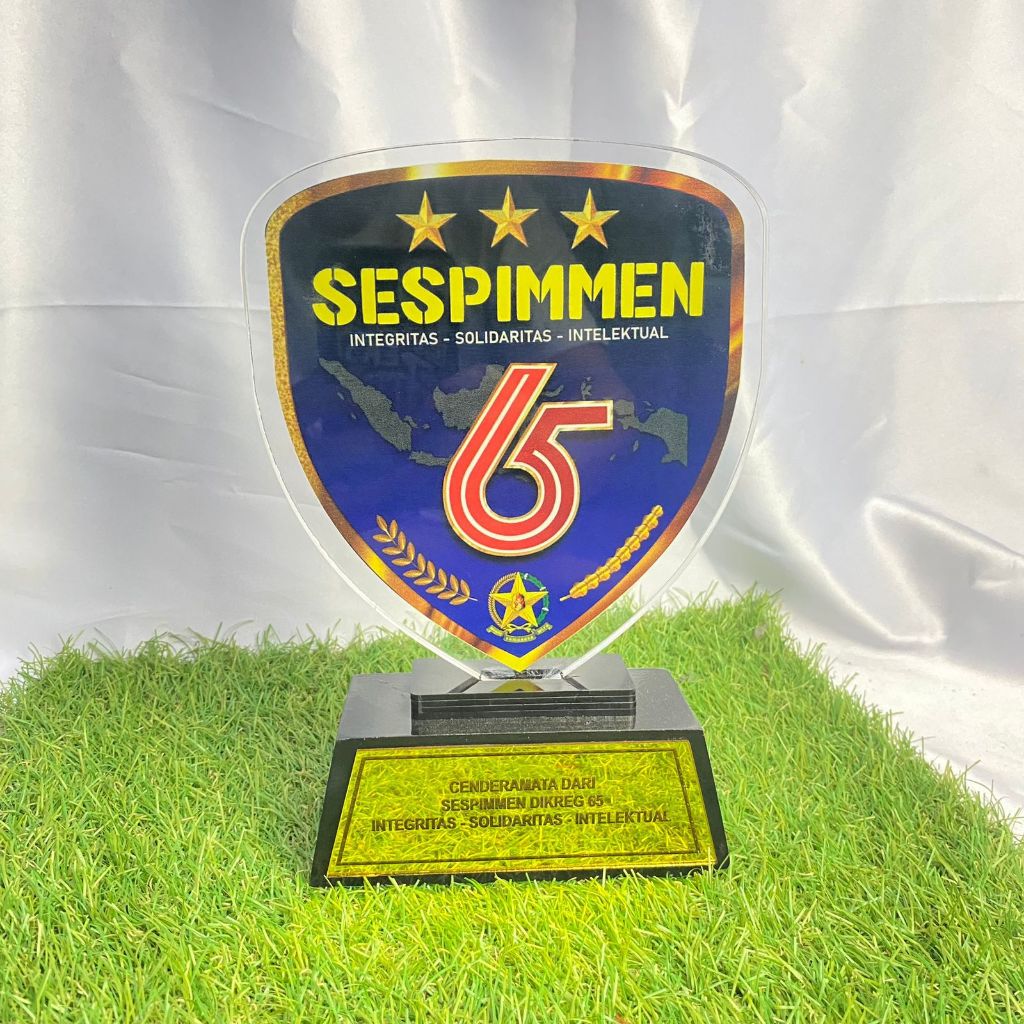 PLAKAT AKRILIK CUSTOM KETEBALAN 10MM