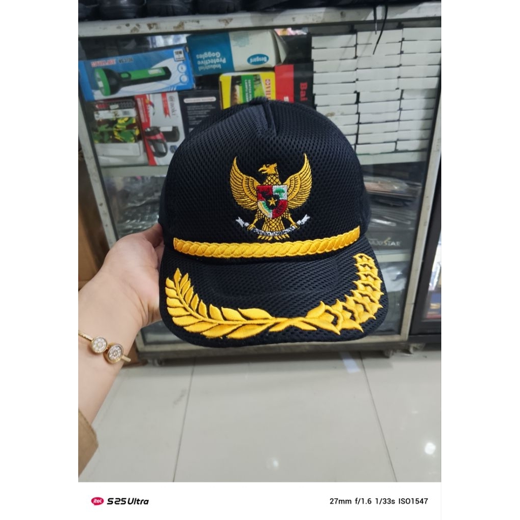 Topi Jaring Garuda Topi Garuda Hitam