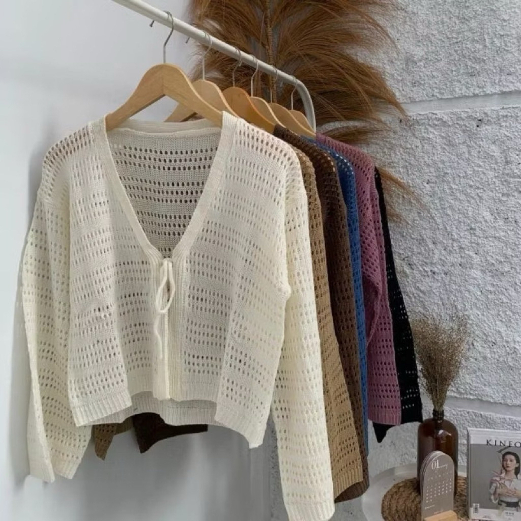 PRELOVED OUTER JARING PUTIH BW