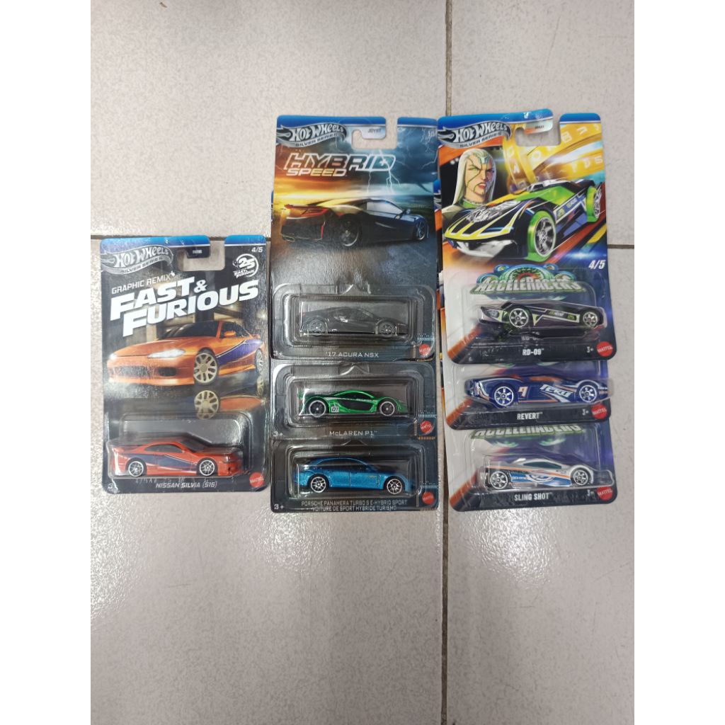 hotwheels 4 pcs acceleracer