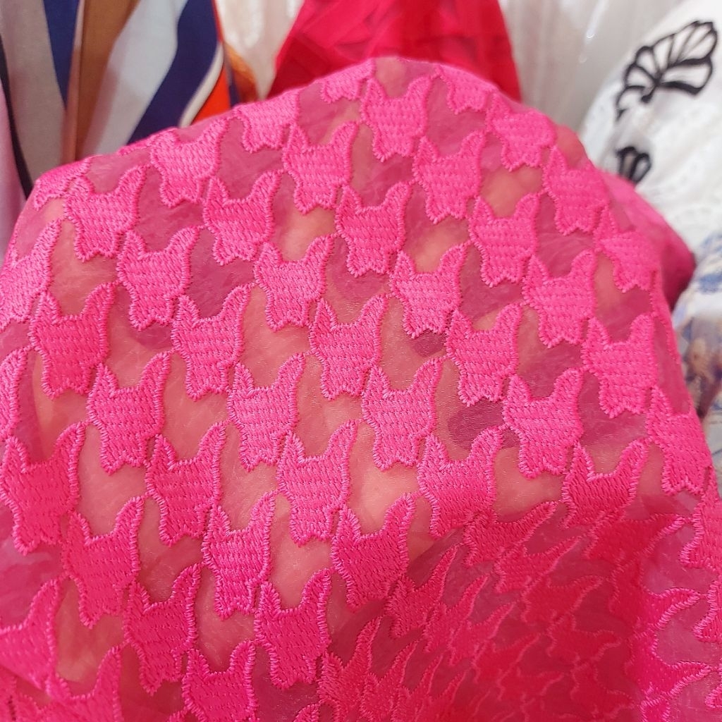 kain bordir Premium  - kain organza bordir - kain organza bordir butik - kain organza motif(fuchsia)