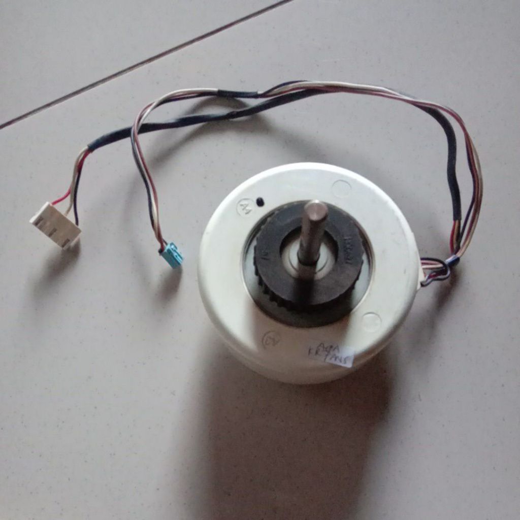 motor fan indoor AC merk Aqua model AQA KR7ANS