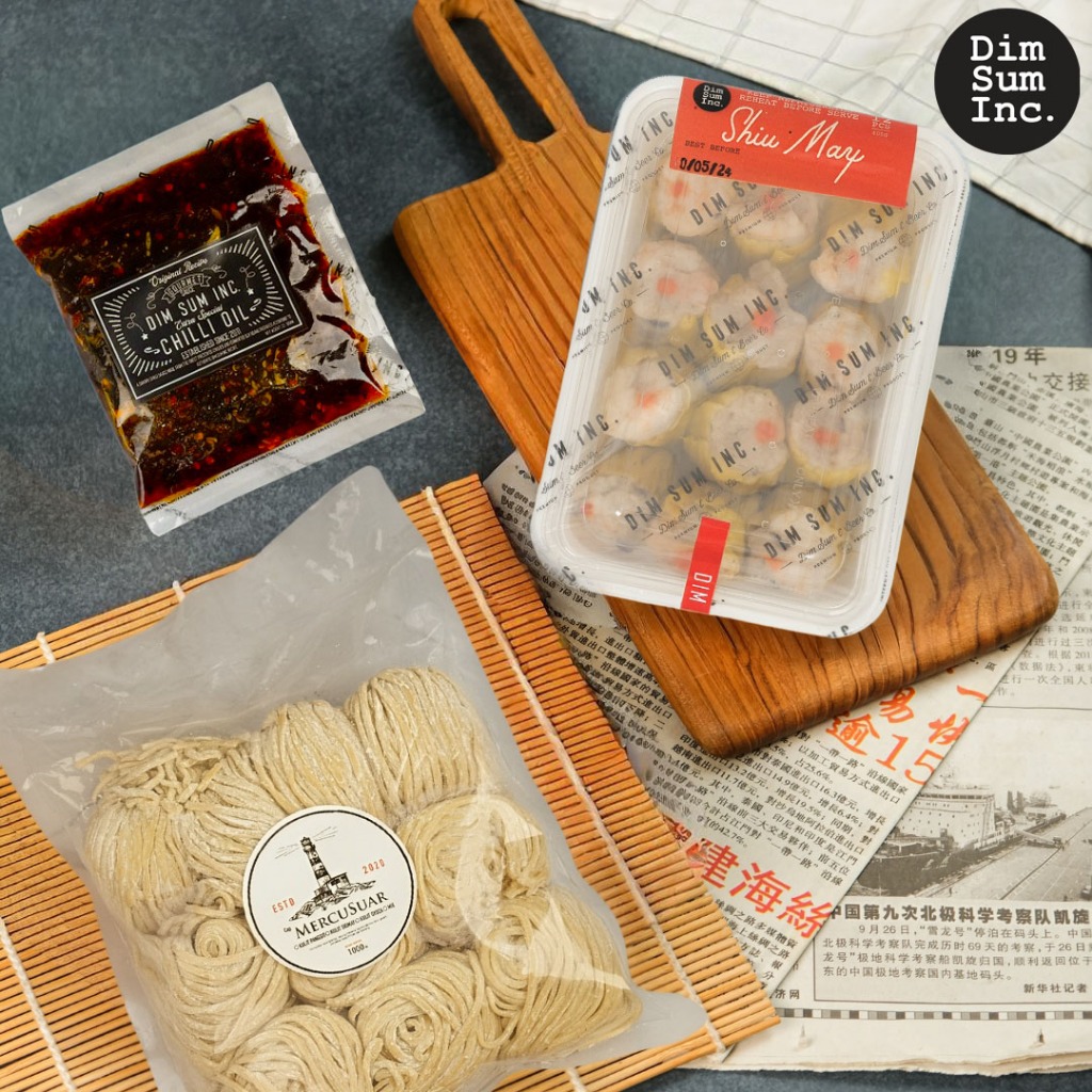 

Bakmie / Mie x Shiumay / Siomay x Chili Oil Sachet / Minyak Cabai I Paket Special Bakmie by Dimsum Inc