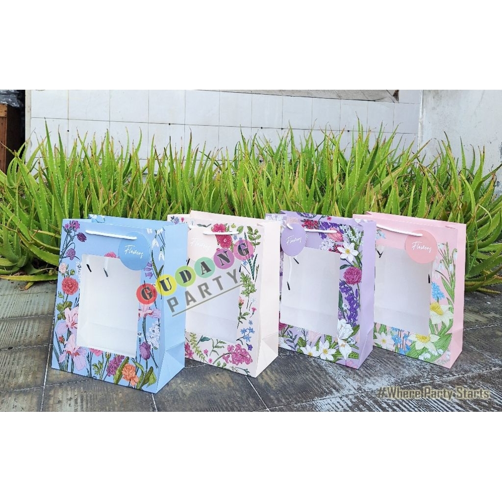 

Paper Bag Folio Import Tas Bingkisan Hampers