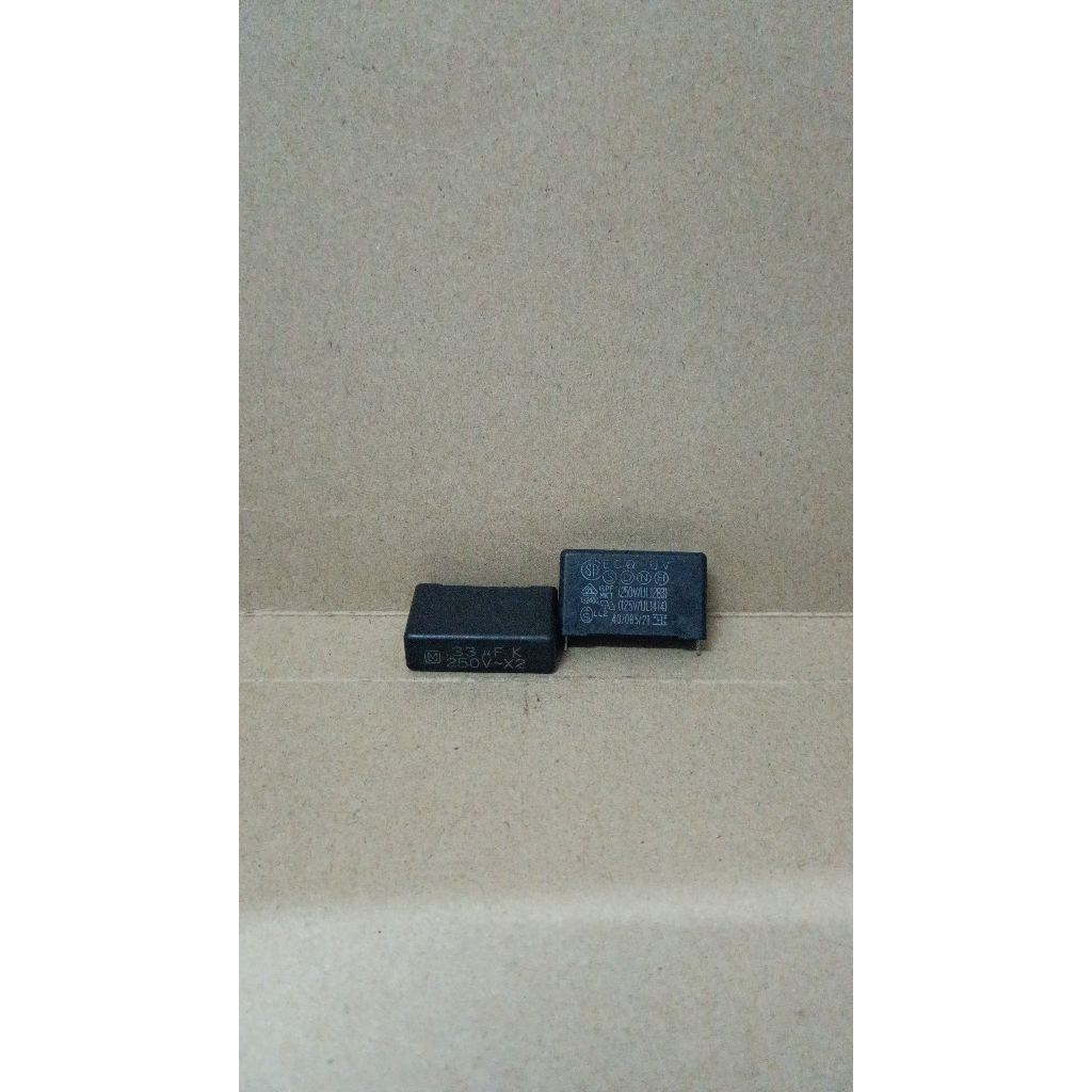 8229 kapasitor capacitor mkt mkp panasonic matsushita 0.33uf 0,33uf 0,33uf 330nf 330 nf 250v