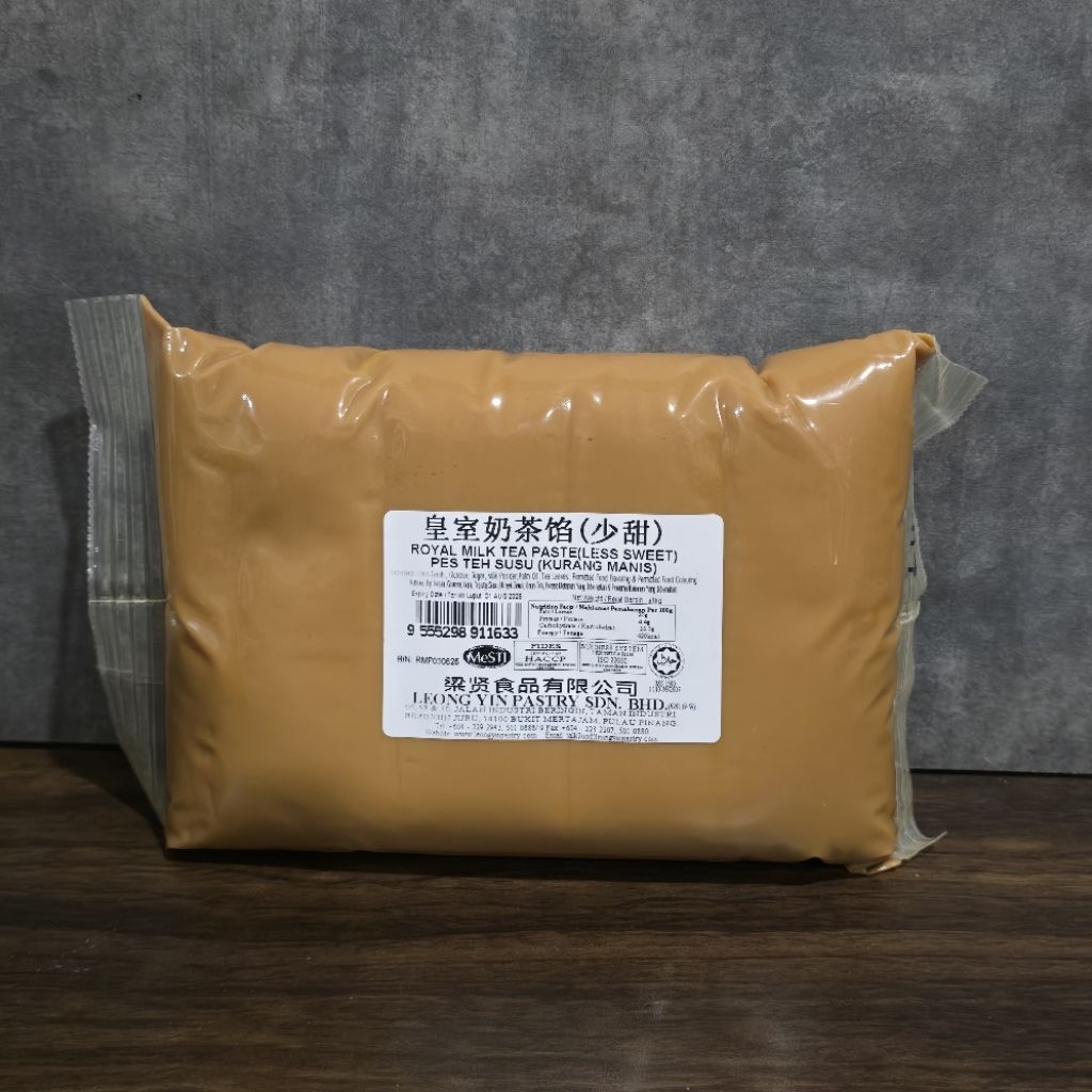 

leong yin isian mooncake Royal Milk Tea 500gr leung yin less sweet