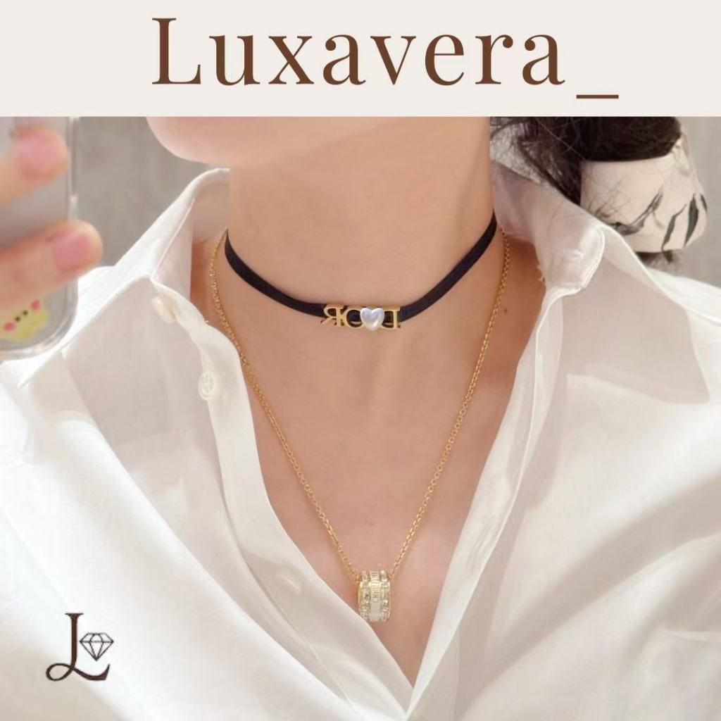 Pre Order Kalung Choker Hitam Wanita Elegan Pita Satin dengan Liontin Huruf Emas Fashion Korea Vinta