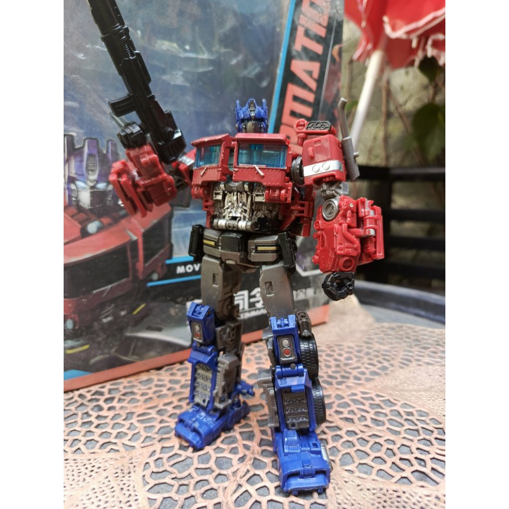 aoyi mech Optimus Prime Second