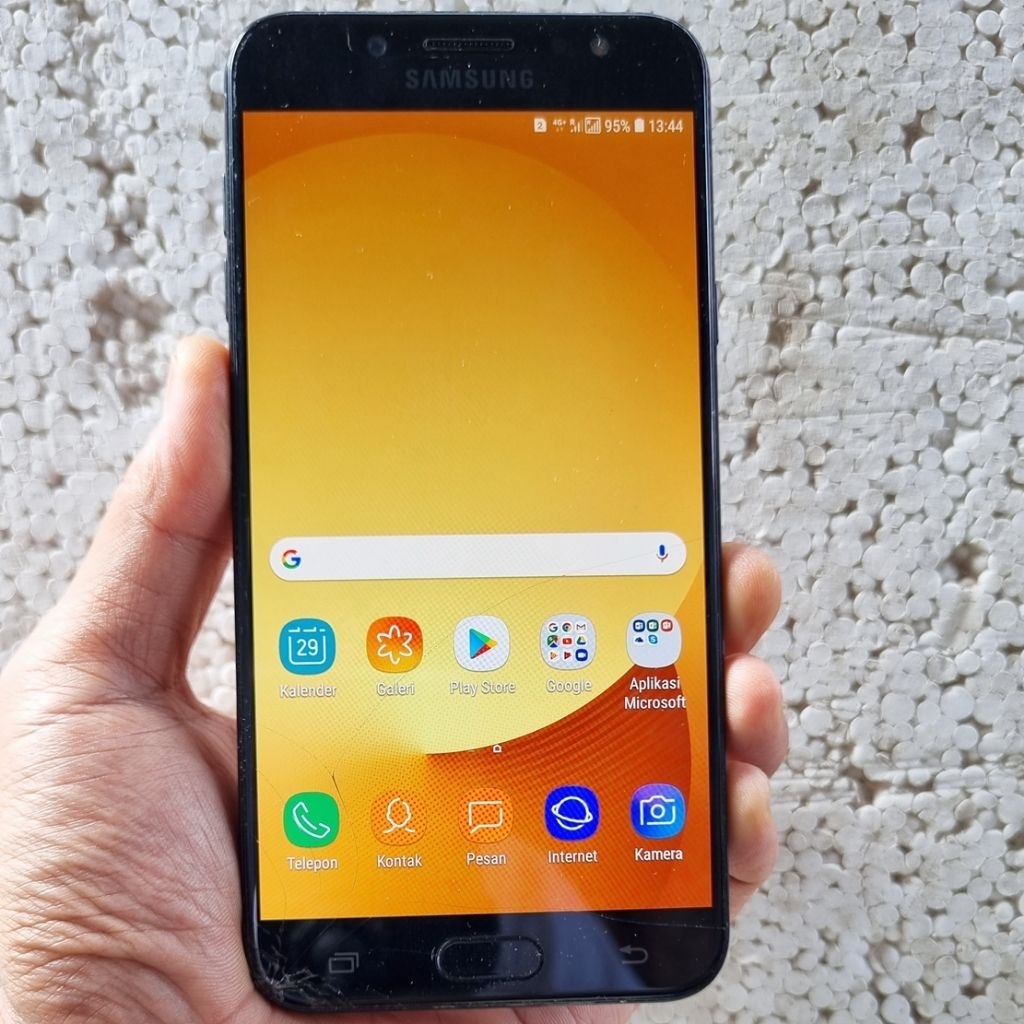 Handphone Samsung Galaxy J7 Plus Second 4/32 Eks Resmi Sein Original